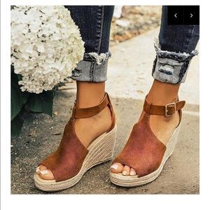Peep toe wedge espadrilles